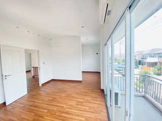 Casa en venta de 3 habitaciones en Khlong Sam Wa, Bangkok