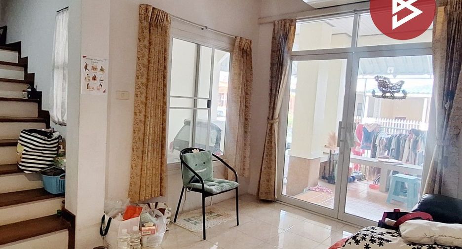 For sale 3 bedrooms townhouse in Mueang Nakhon Si Thammarat, Nakhon Si Thammarat