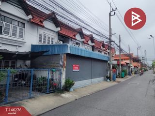 For sale 3 bedrooms townhouse in Mueang Samut Prakan, Samut Prakan