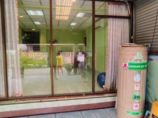 For sale 3 bedrooms townhouse in Mueang Samut Prakan, Samut Prakan