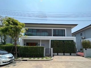 出售 4 卧室 独立屋 在 Khlong Sam Wa, 曼谷