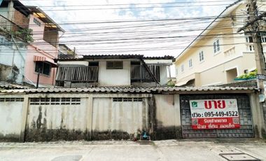 Продажа Участок в Mueang Samut Prakan, Самутпракан