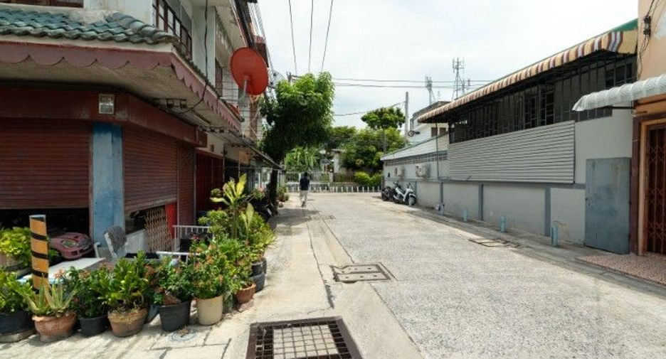 Продажа Участок в Mueang Samut Prakan, Самутпракан