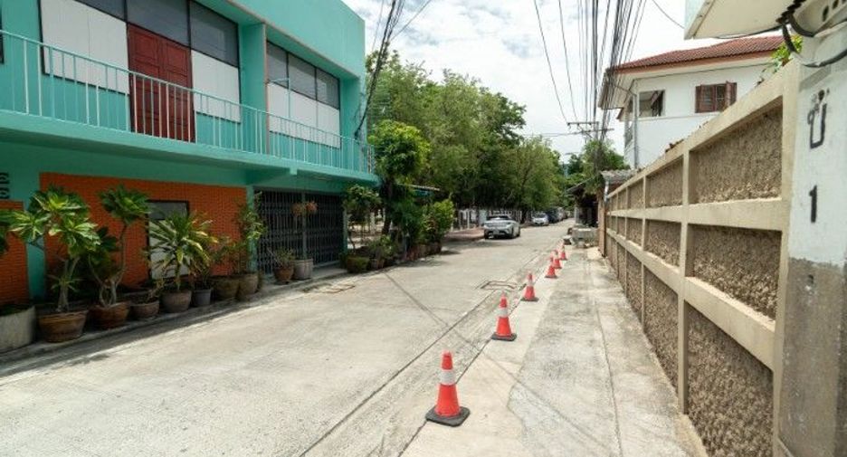 Продажа Участок в Mueang Samut Prakan, Самутпракан