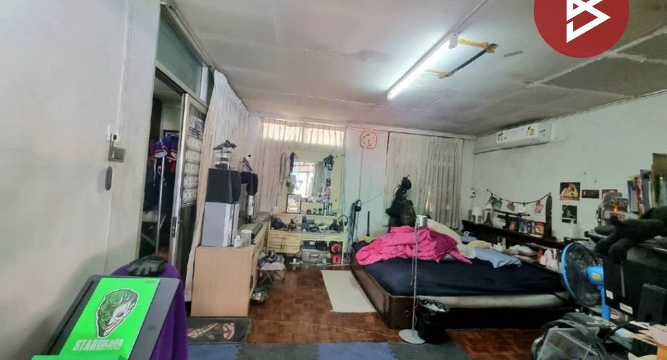 出售 6 卧室 独立屋 在 Huai Khwang, 曼谷