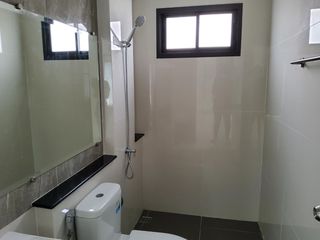 Haus zum Kauf mit 4 Zimmer in Bang Khun Thian, Bangkok
