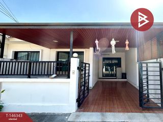 For sale 2 bedrooms townhouse in Phanat Nikhom, Chonburi