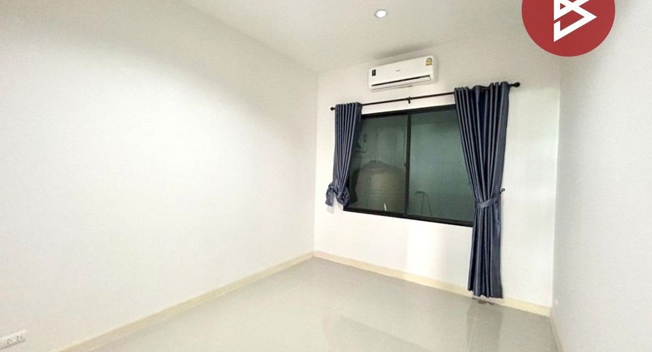 For sale 2 bedrooms townhouse in Phanat Nikhom, Chonburi