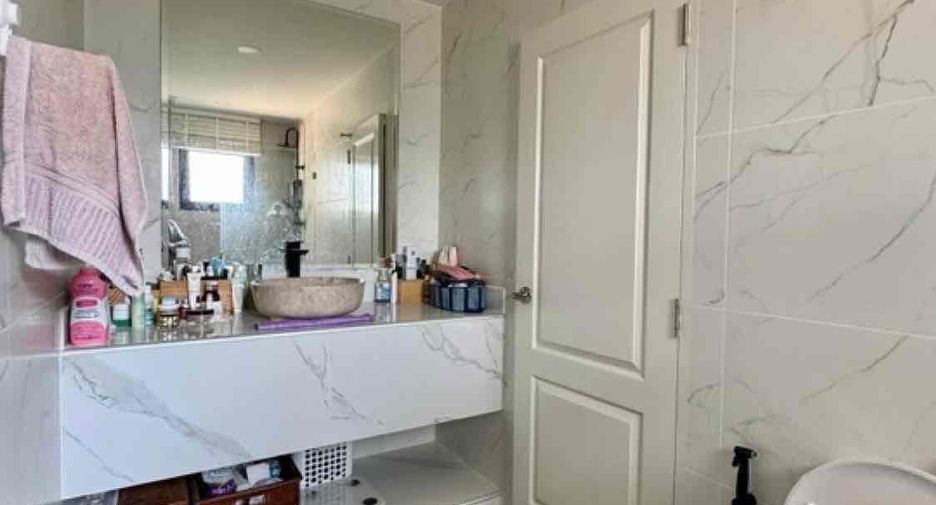Haus zum Kauf mit 4 Zimmer in Bang Khun Thian, Bangkok