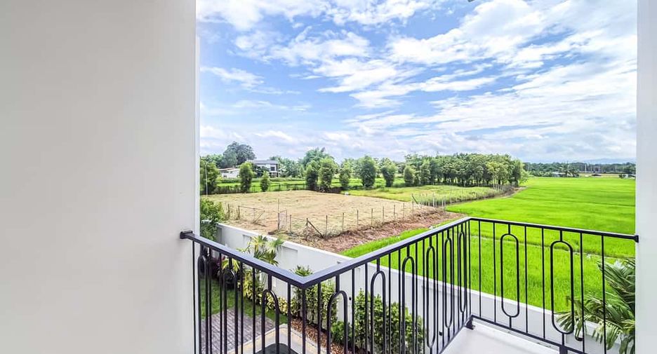 Casa en venta de 4 habitaciones en Hang Dong, Chiang Mai