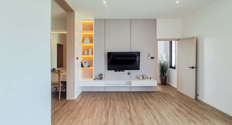 Casa en venta de 4 habitaciones en Hang Dong, Chiang Mai