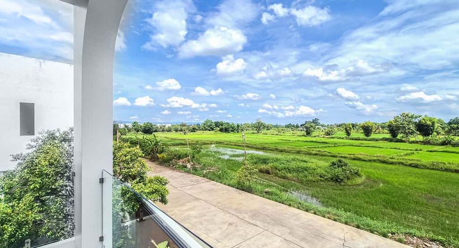 Casa en venta de 4 habitaciones en Hang Dong, Chiang Mai