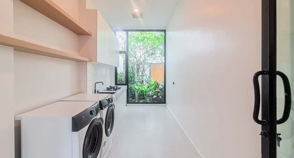 Casa en venta de 4 habitaciones en Hang Dong, Chiang Mai