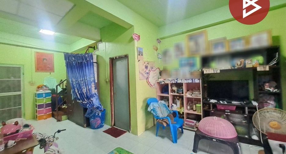 For sale 4 bedrooms townhouse in Nong Chok, Bangkok