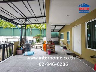 For sale 5 bedrooms townhouse in Mueang Pathum Thani, Pathum Thani