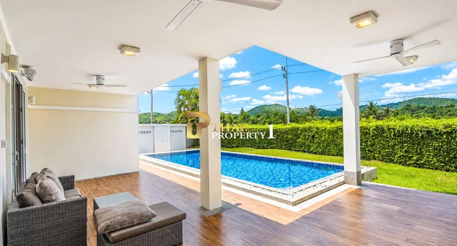 For sale 4 bedrooms villa in Hua Hin, Prachuap Khiri Khan