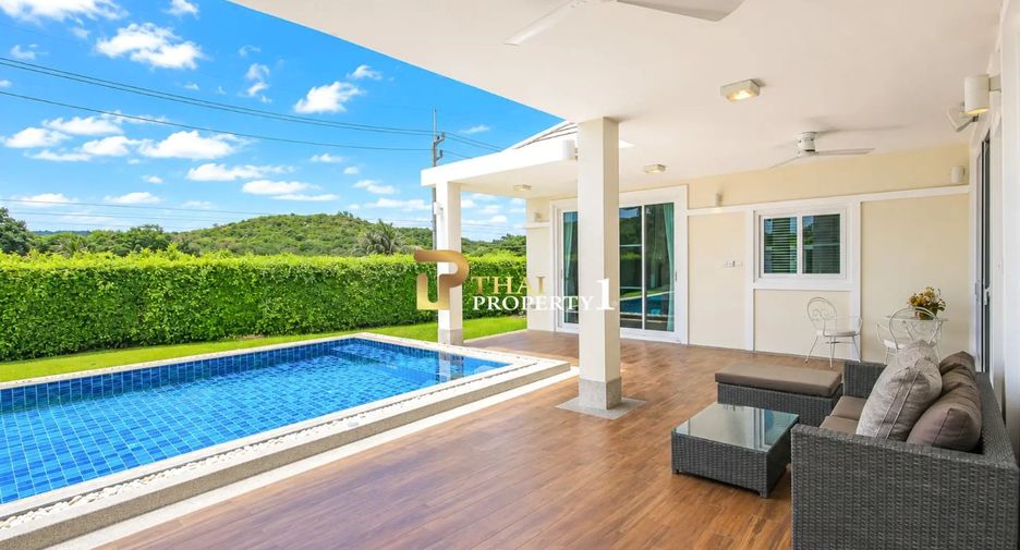 For sale 4 bedrooms villa in Hua Hin, Prachuap Khiri Khan