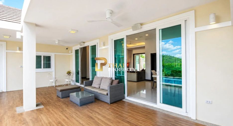 For sale 4 bedrooms villa in Hua Hin, Prachuap Khiri Khan