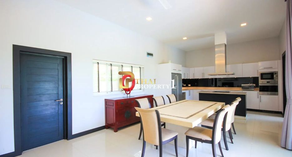 For sale 4 bedrooms villa in Hua Hin, Prachuap Khiri Khan
