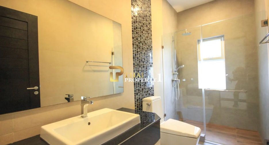 For sale 4 bedrooms villa in Hua Hin, Prachuap Khiri Khan