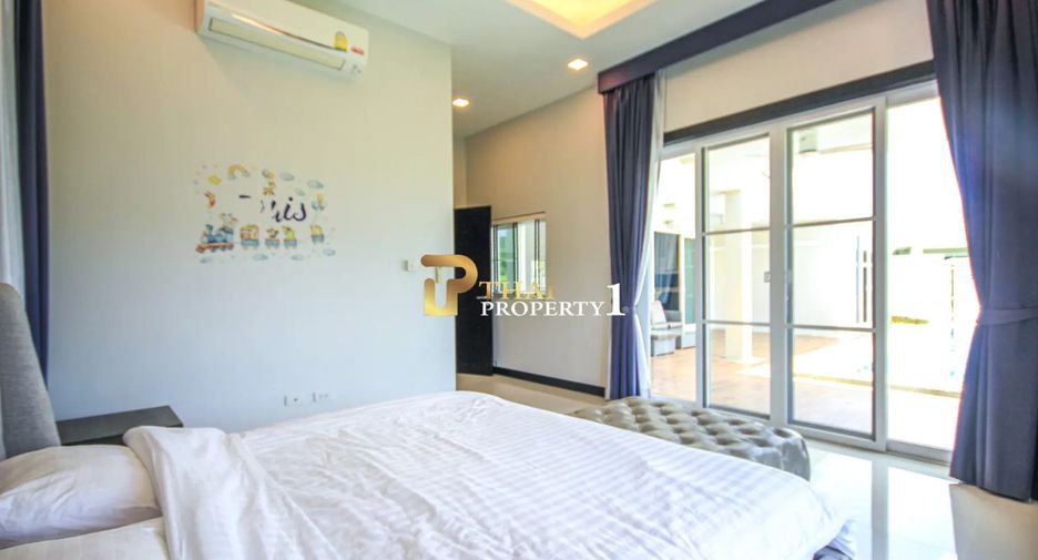 For sale 4 bedrooms villa in Hua Hin, Prachuap Khiri Khan