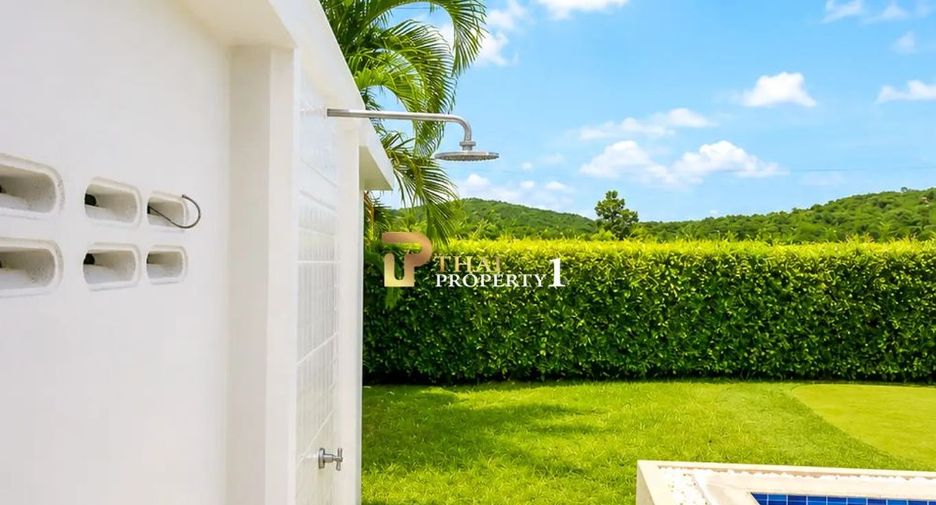 For sale 4 bedrooms villa in Hua Hin, Prachuap Khiri Khan