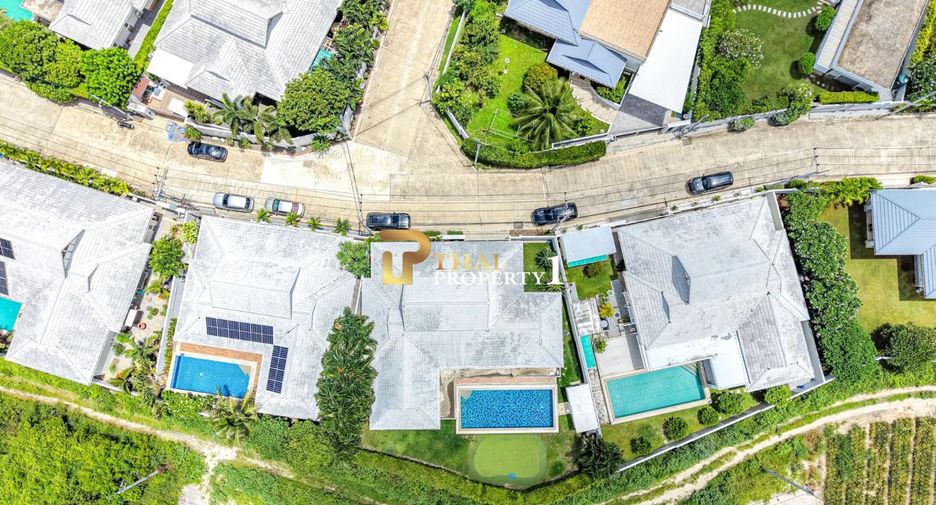 For sale 4 bedrooms villa in Hua Hin, Prachuap Khiri Khan