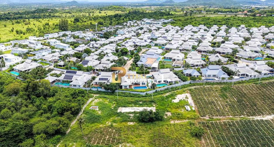 For sale 4 bedrooms villa in Hua Hin, Prachuap Khiri Khan