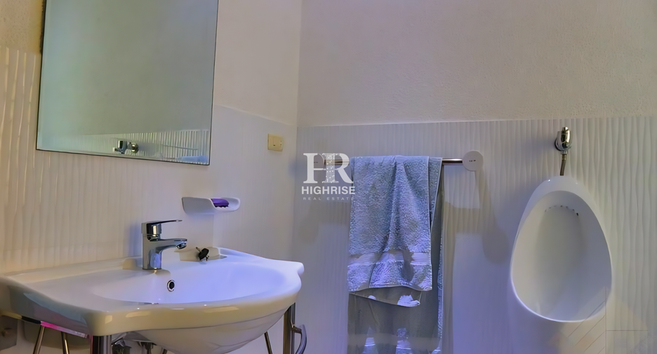 For sale 4 bedrooms villa in Bang Lamung, Chonburi