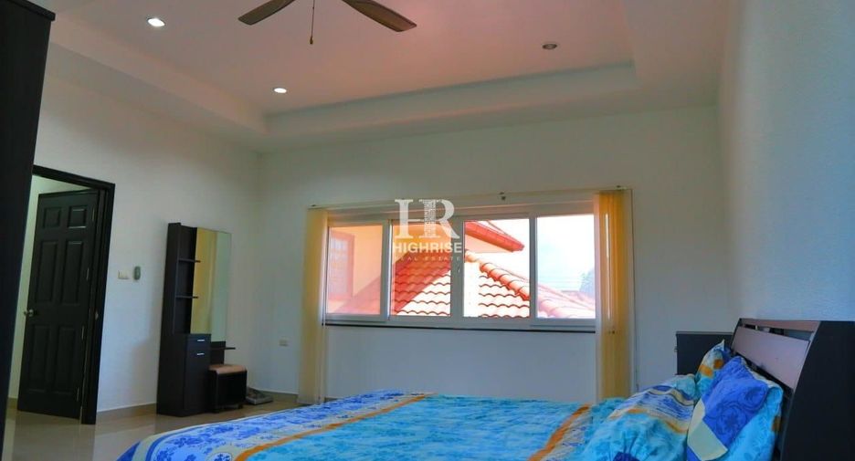 For sale 4 bedrooms villa in Bang Lamung, Chonburi