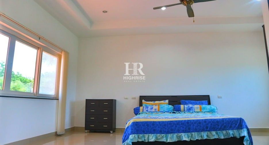 For sale 4 bedrooms villa in Bang Lamung, Chonburi