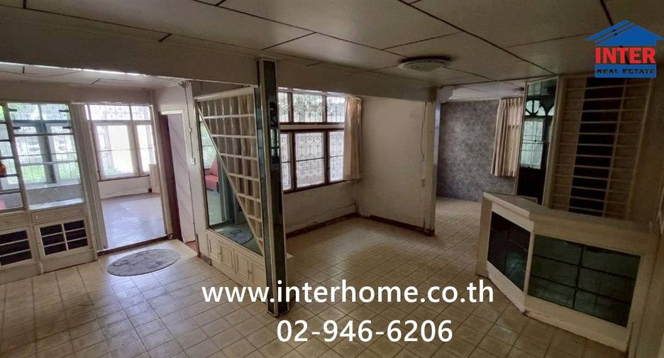 For sale 3 bedrooms house in Din Daeng, Bangkok