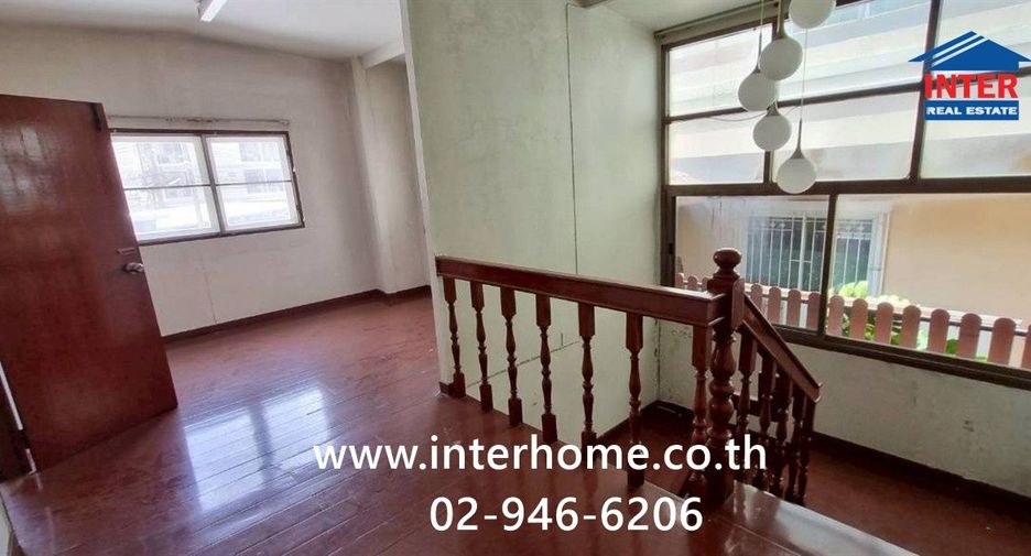 For sale 3 bedrooms house in Din Daeng, Bangkok
