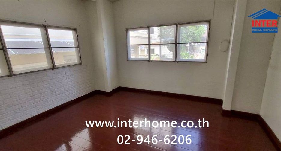 For sale 3 bedrooms house in Din Daeng, Bangkok