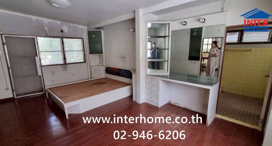 For sale 3 bedrooms house in Din Daeng, Bangkok