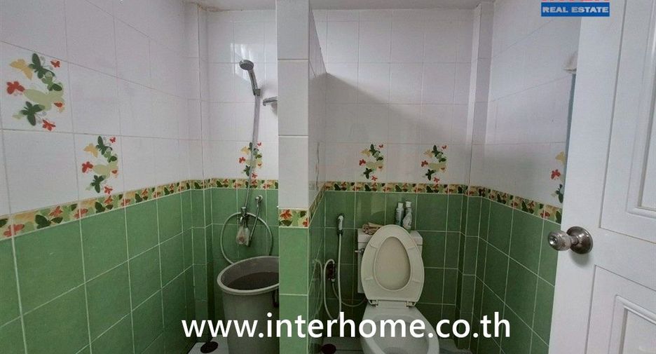 À vendre 5 chambres maison à Bangkok Yai, Bangkok