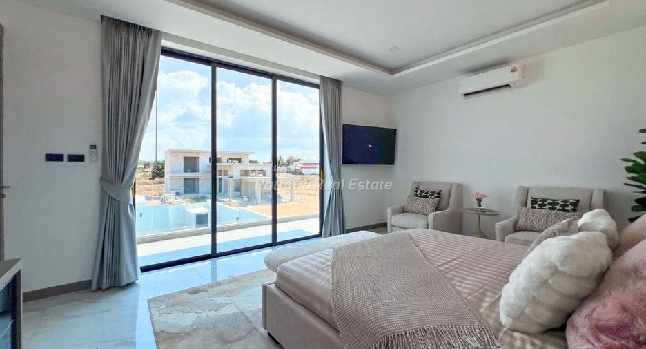 À vendre 3 chambres villa à Bang Lamung, Chonburi