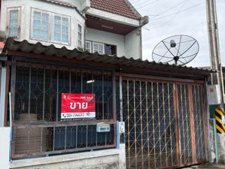 For sale 3 bedrooms townhouse in Ban Bueng, Chonburi