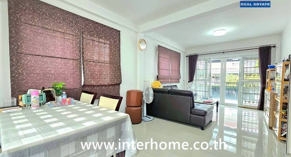 For sale 3 bedrooms house in Lam Luk Ka, Pathum Thani
