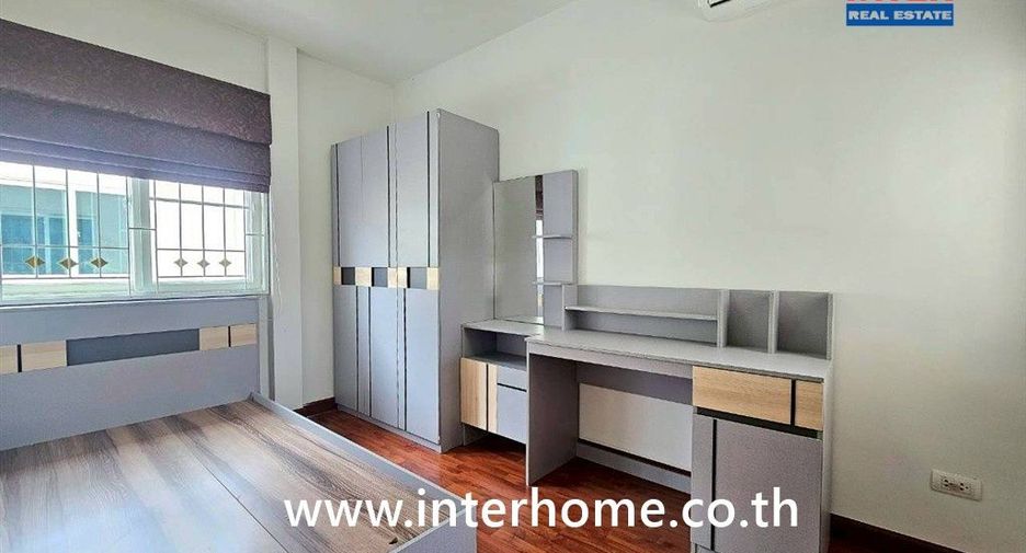 For sale 3 bedrooms house in Lam Luk Ka, Pathum Thani