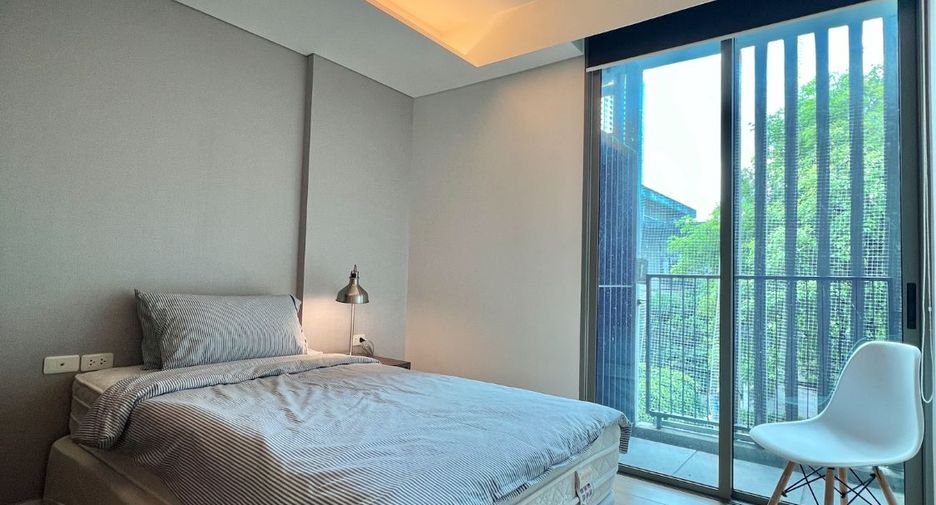 For rent 2 bedrooms condo in Watthana, Bangkok