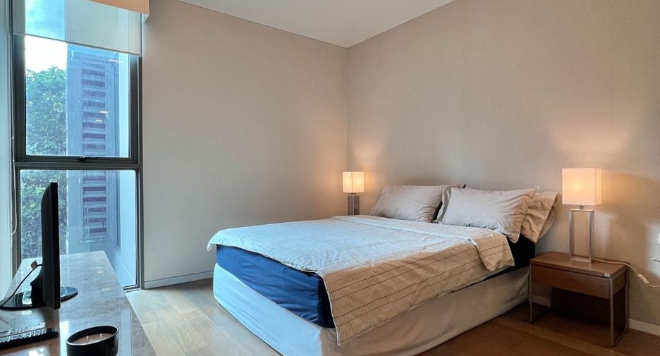 For rent 2 bedrooms condo in Watthana, Bangkok