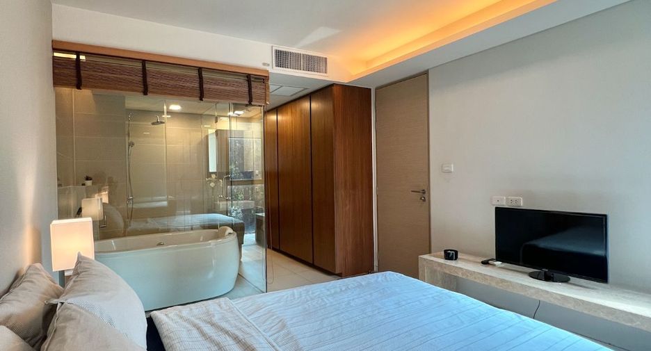 For rent 2 bedrooms condo in Watthana, Bangkok