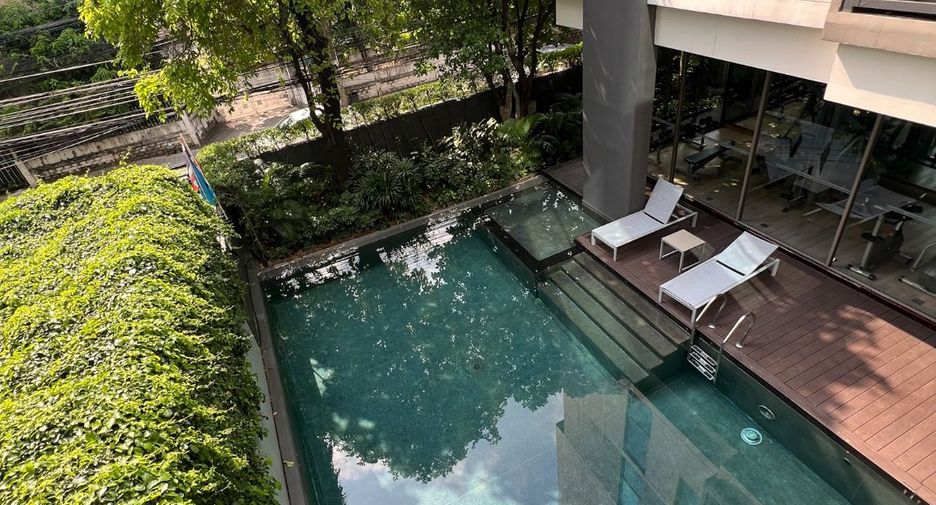 For rent 2 bedrooms condo in Watthana, Bangkok