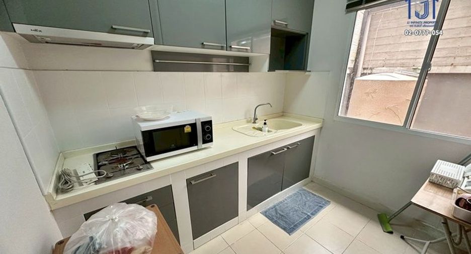 Casa en venta de 3 habitaciones en Lat Phrao, Bangkok