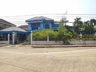 For sale 4 bedrooms house in Thung Khru, Bangkok