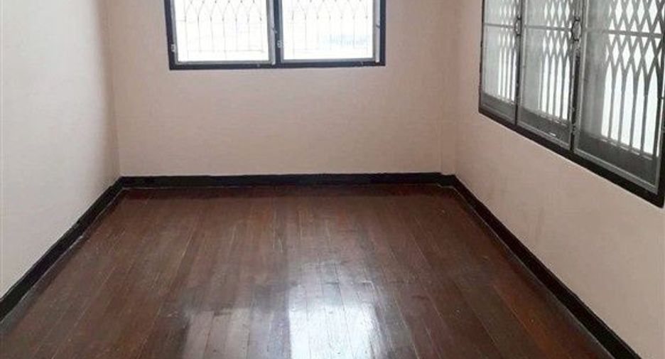 For sale 4 bedrooms house in Bueng Kum, Bangkok