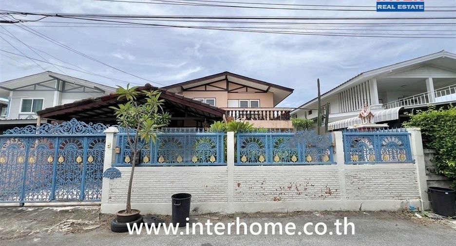 For sale 4 bedrooms house in Bueng Kum, Bangkok