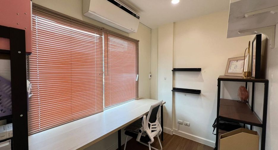 Reihenhaus zum Kauf mit 3 Zimmer in Bang Phli, Samut Prakan