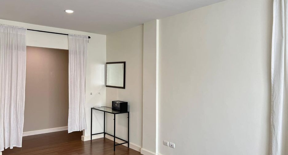 Reihenhaus zum Kauf mit 3 Zimmer in Bang Phli, Samut Prakan